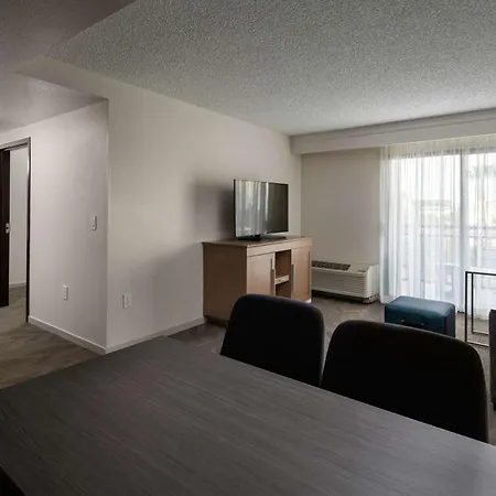 Hampton Inn & Suites Anaheim Garden Grove-2