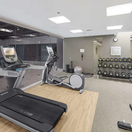 Hilton Chicago/Oak Lawn-3