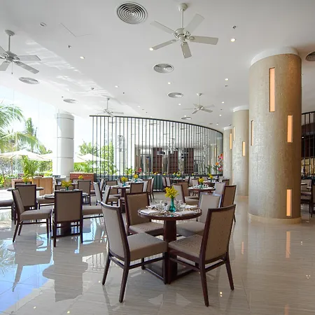 Vinpearl Resort & Spa Nha Trang Bay-3