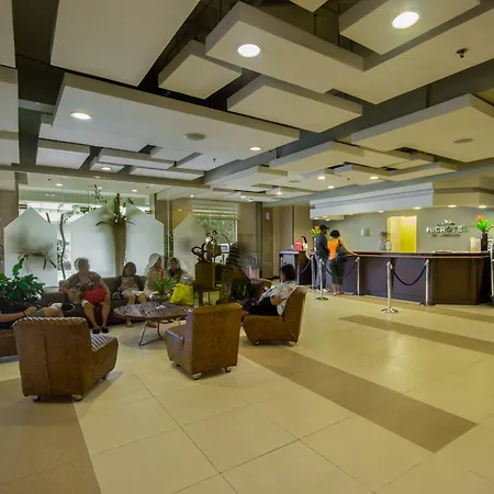 Microtel By Wyndham Mall Of Asia-2