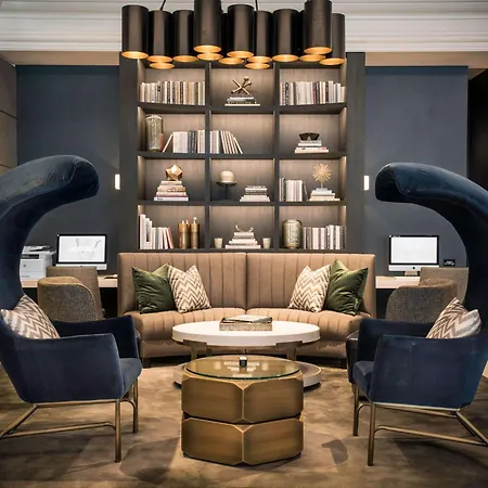 Londonhouse Chicago, Curio Collection By Hilton-3