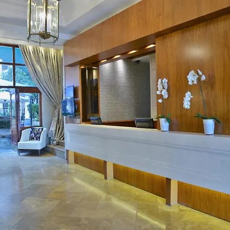 The Winchester Hotel By Newmark-2