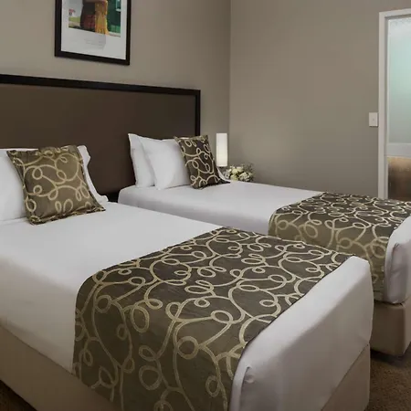 Rydges Mackay Suites-2