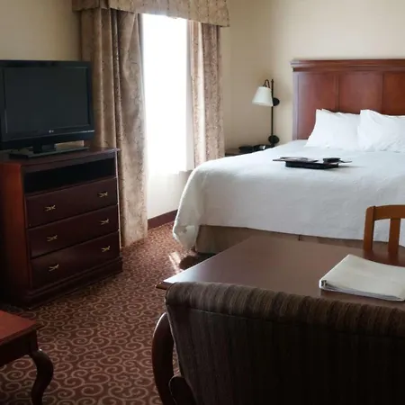 Hampton Inn & Suites Kingman-3