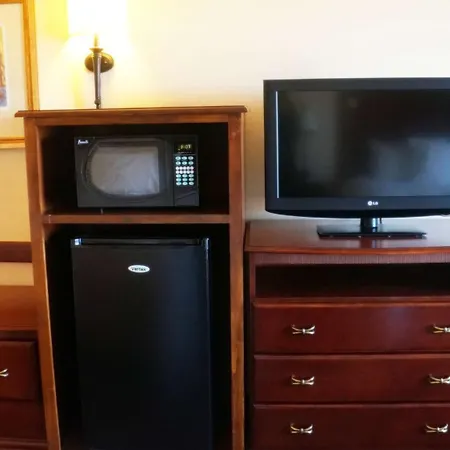 Hampton Inn & Suites Kingman-2