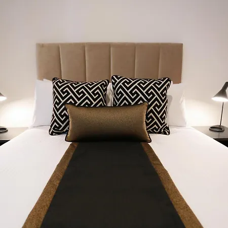 Alex Perry Hotel & Apartments-3