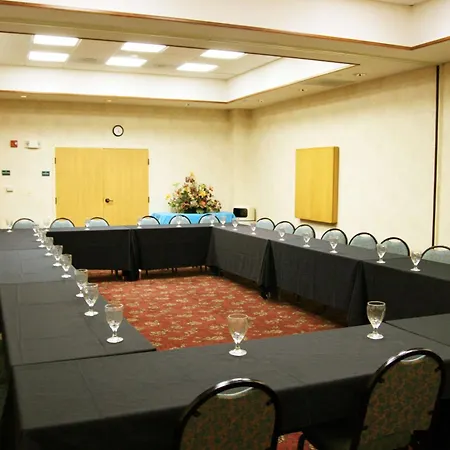 Hampton Inn & Suites Kansas City-Merriam-2