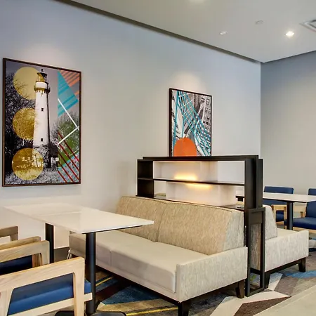 Hyatt House Chicago/Evanston-3