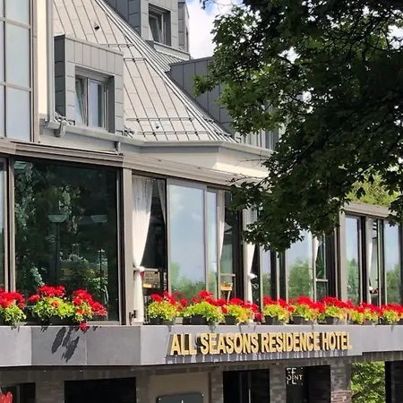 All Seasons Residence Design Hotel - Free Parking-3
