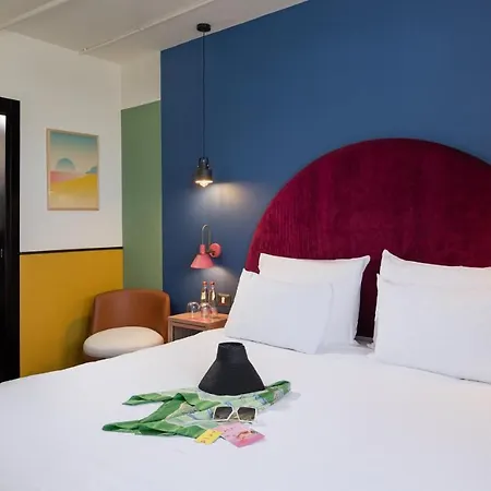 Play Seaport Suite Hotel Tlv-3