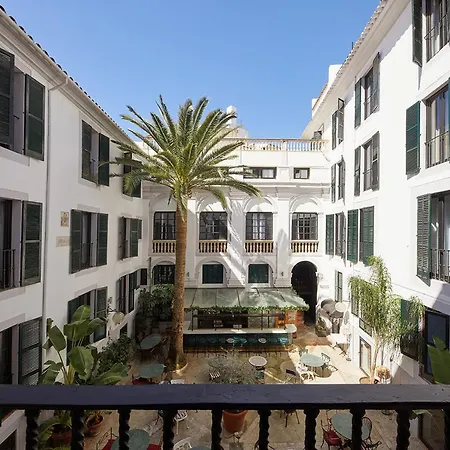 Hotel Born-3