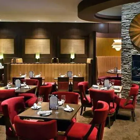 Courtyard By Marriott Niagara Falls-3