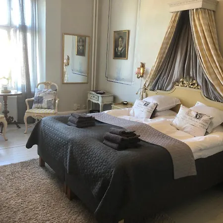Strand Hotel-2
