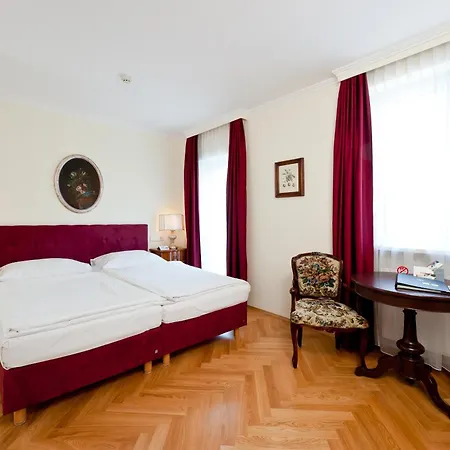 Hotel Regina-3
