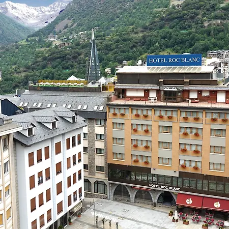 Roc Blanc Hotel & Spa-2