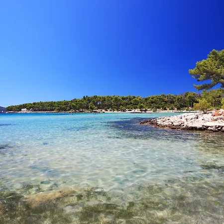 Crvena Luka Resort-3