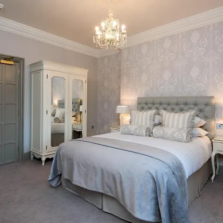 The Manor Elstree-2