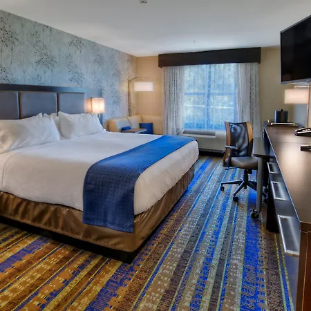 Holiday Inn & Suites Tupelo North By Ihg-2