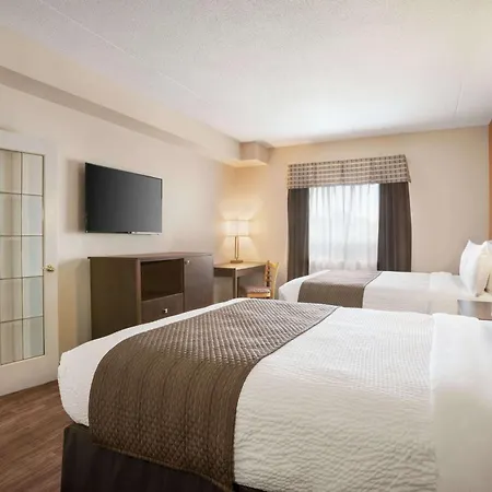 Days Inn By Wyndham Leamington-2