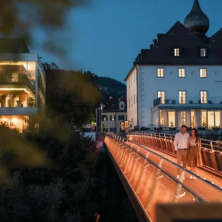 Das Schloss an der Eisenstrasse-3