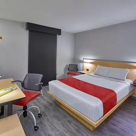 City Express By Marriott La Raza-3