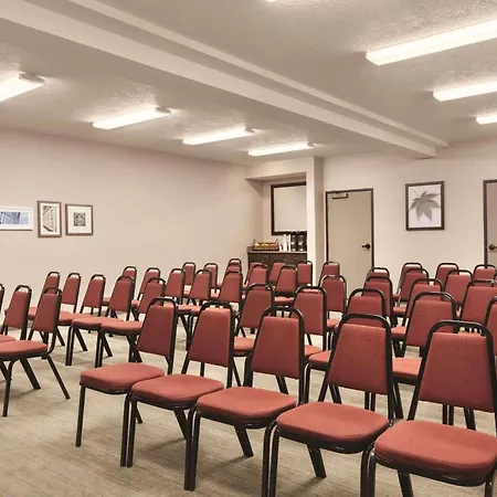 Country Inn & Suites By Radisson, Prineville, Or-2