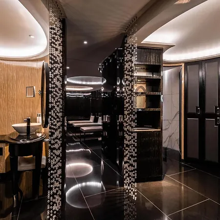 Corinthia London-3