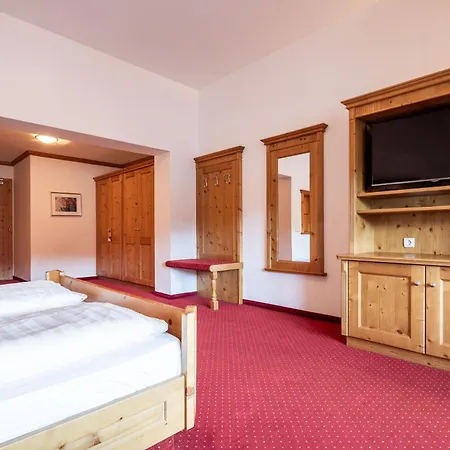 Hotel Sonnenhof-2