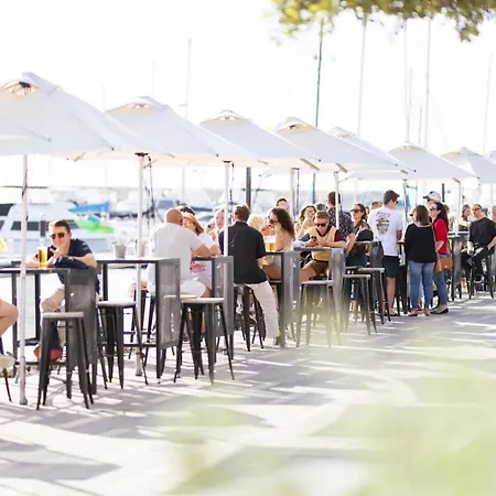The Marina Hotel - Mindarie-2