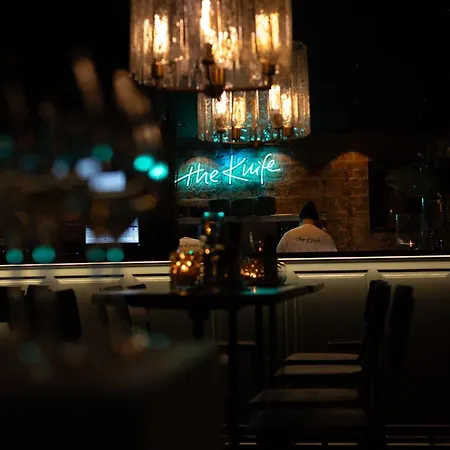 The Lamp Hotel & Spa-3
