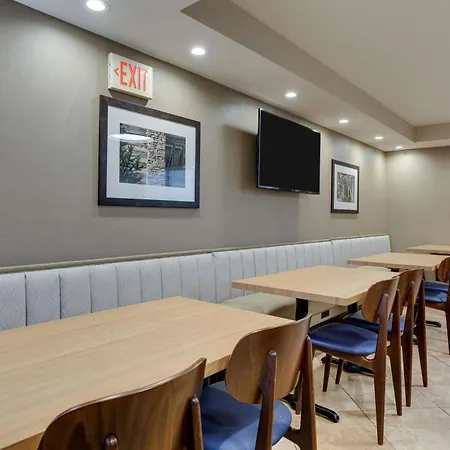 Drury Inn & Suites St. Louis St. Peters-2
