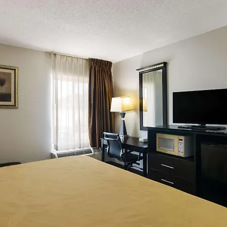 Quality Inn Aurora - Naperville Area-3