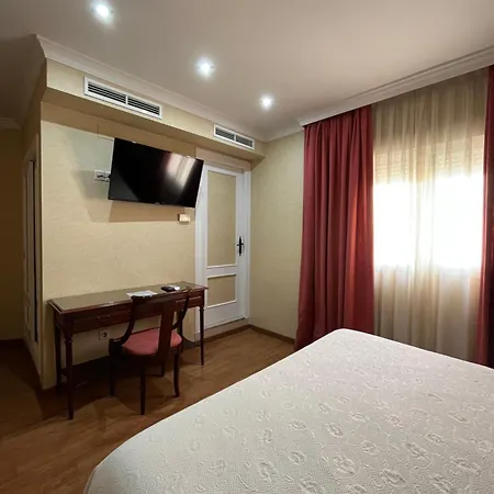 Hotel Santo Domingo Lucena-3