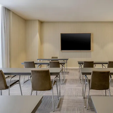 Ac Hotel Valencia By Marriott-2