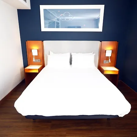 Travelodge Madrid Coslada Aeropuerto-2