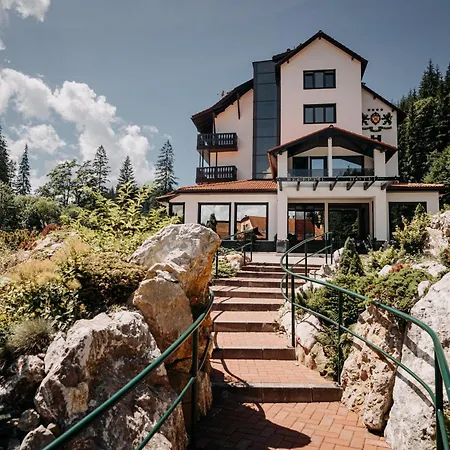Hotel Lacu Rosu-2