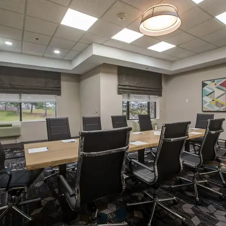 Four Points By Sheraton St. Catharines Niagara Suites-2