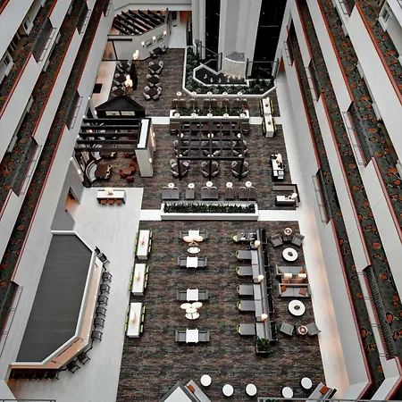 Embassy Suites Little Rock-3