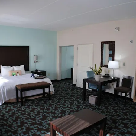 Hampton Inn & Suites Nashville At Opryland-2