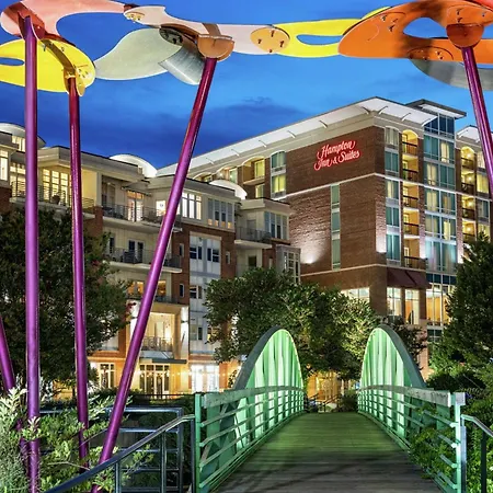 Hampton Inn & Suites Greenville-Downtown-Riverplace-2