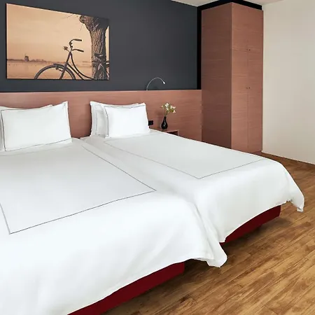 Park Plaza Amsterdam Airport-3