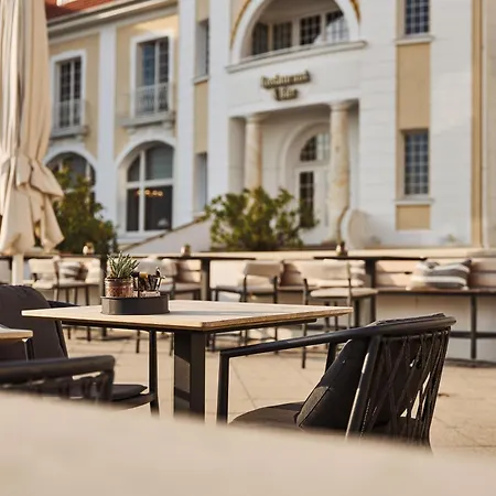 Travel Charme Kurhaus Binz-3