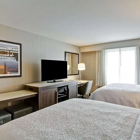Hampton Inn & Suites By Hilton Saskatoon Airport-3