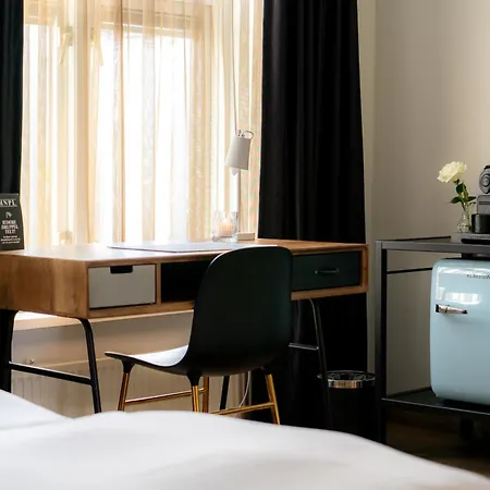 Restaurant&Hotel Monopole Harderwijk-2