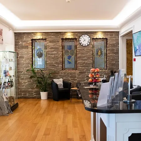 Baron Tavernier Hotel Restaurant & Spa-3