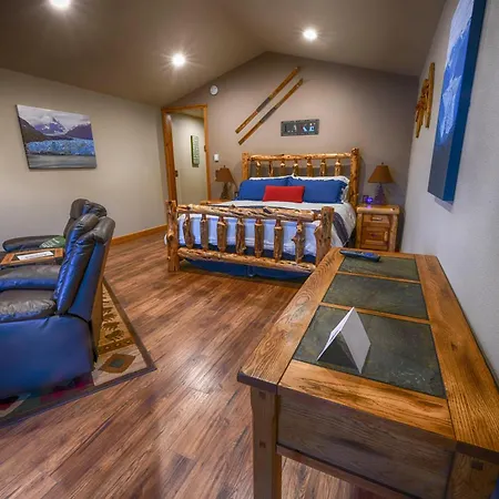 Summit Lake Lodge-3