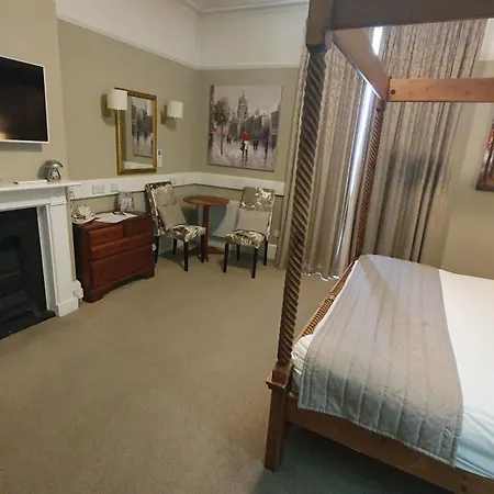 Alton House Hotel-3