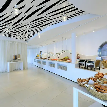 Blanco Hotel Formentera-3