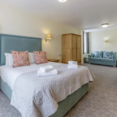Swan Revived Hotel-2