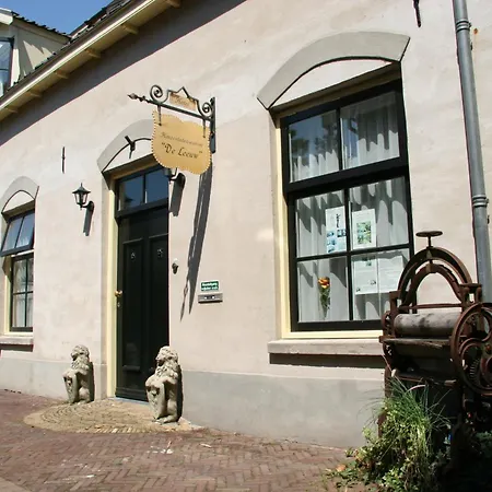 Hotel Hanzestadslogement De Leeuw in het centrum, Snoepwinkel, Hanzemuseum, Koffieschenkerij met Binnenplaats, Kamers met keukentje en Ontbijtservice-2